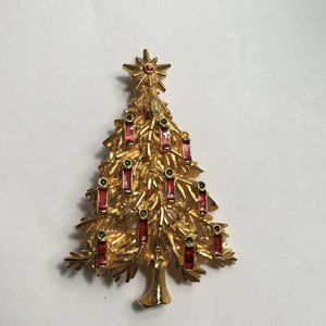 Tancer II gold tone vintage Christmas tree brooch